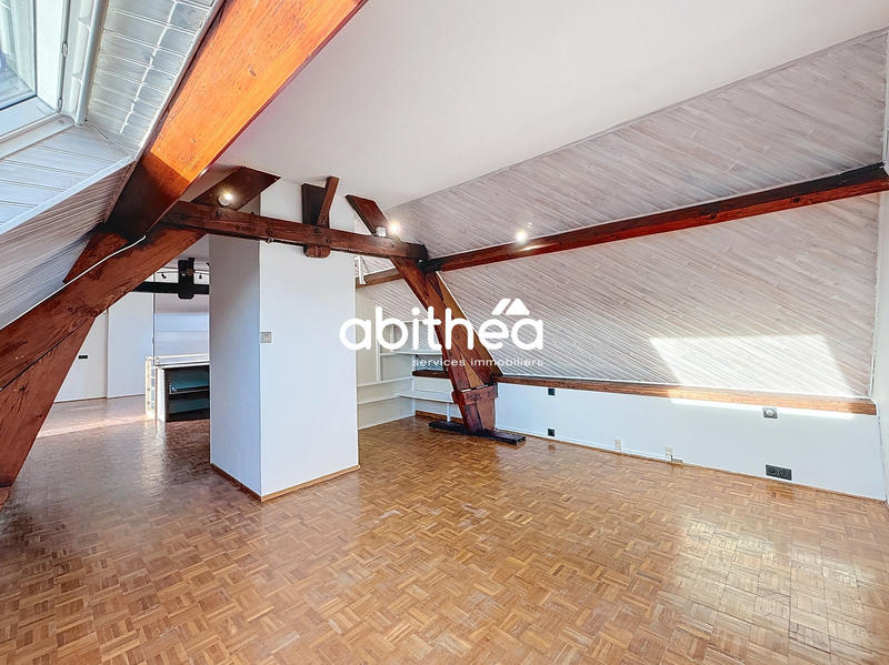 Maison - 182 m² - 6 pièces