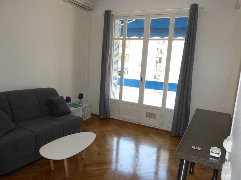 Studio - 28 m² - 1 pièce