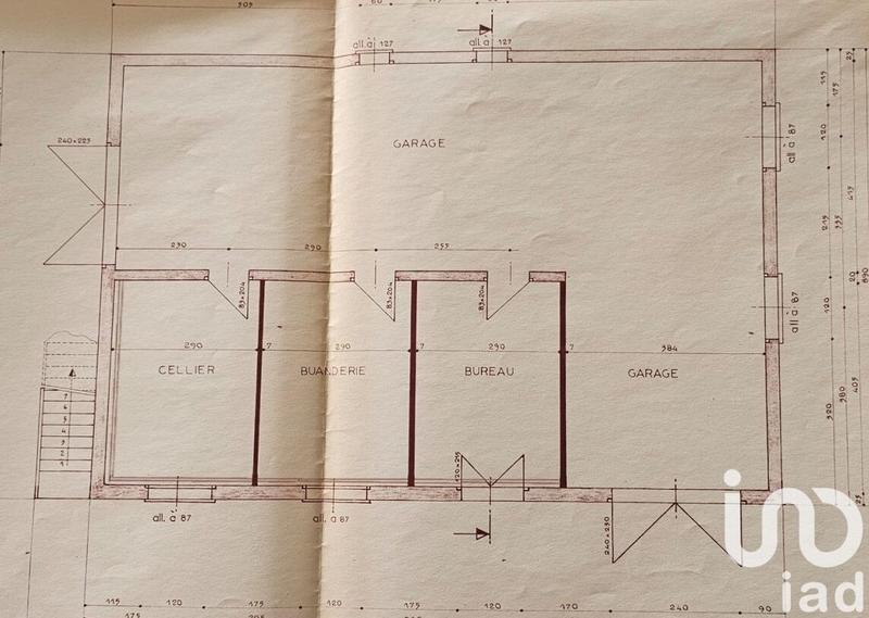 Maison - 99 m² - 7 pièces