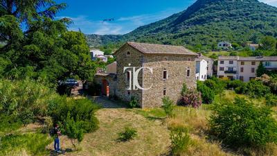 Maison - 119 m² - 11 pièces