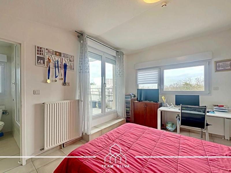 Appartement - 105 m² - 5 pièces