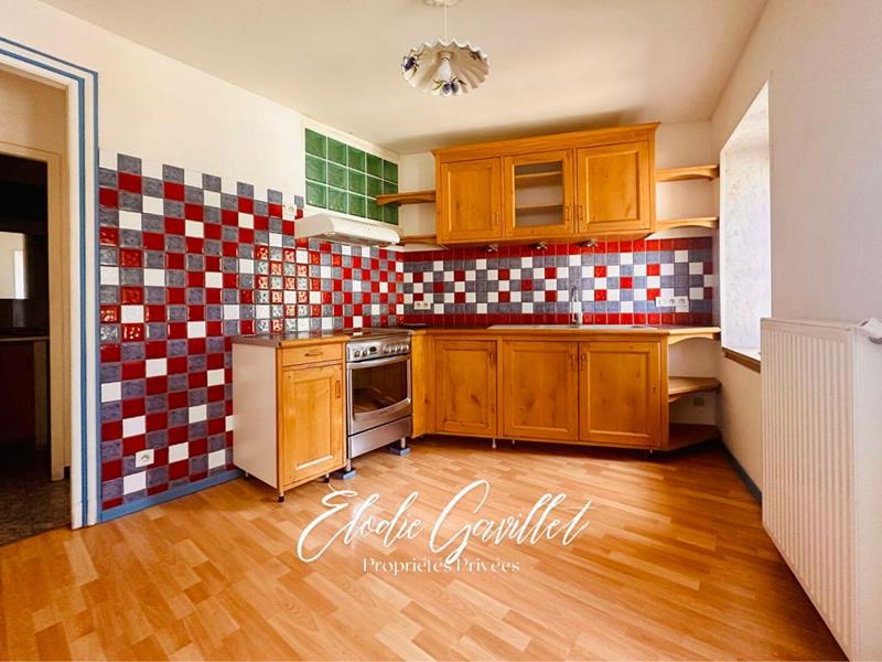 Maison - 304 m² - 11 pièces