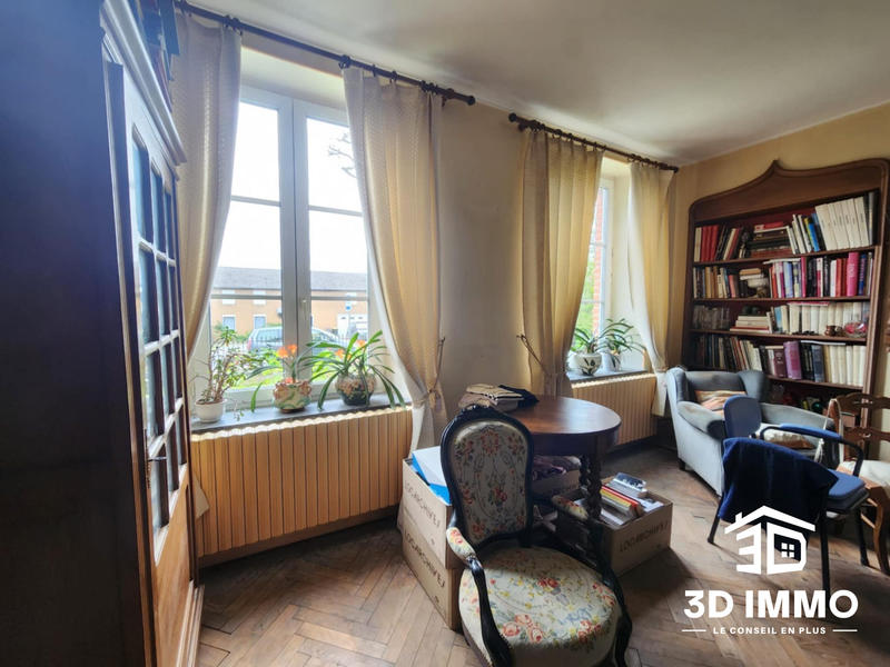 Maison - 210 m² - 6 pièces