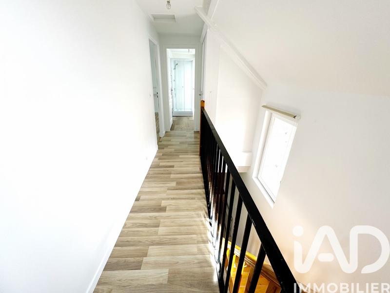 Maison - 93 m² - 4 pièces