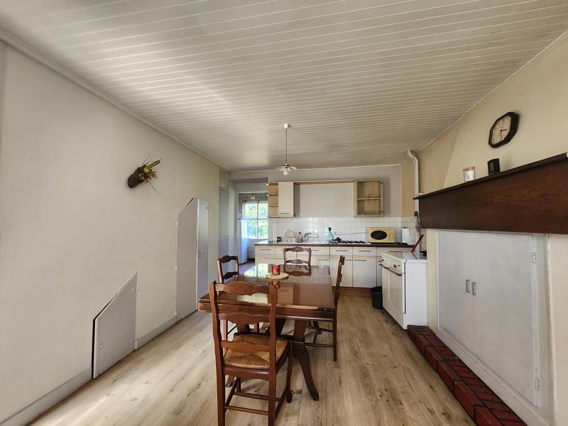 Maison - 98 m² - 5 pièces