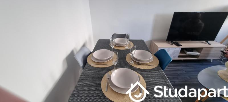 Chambre - 12 m² - 1 pièce