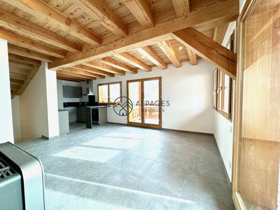 Châlet - 257 m² - 10 pièces