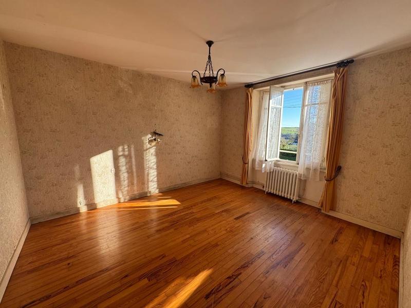 Maison - 175 m² - 8 pièces