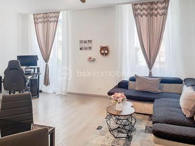 Appartement - 84 m² - 3 pièces