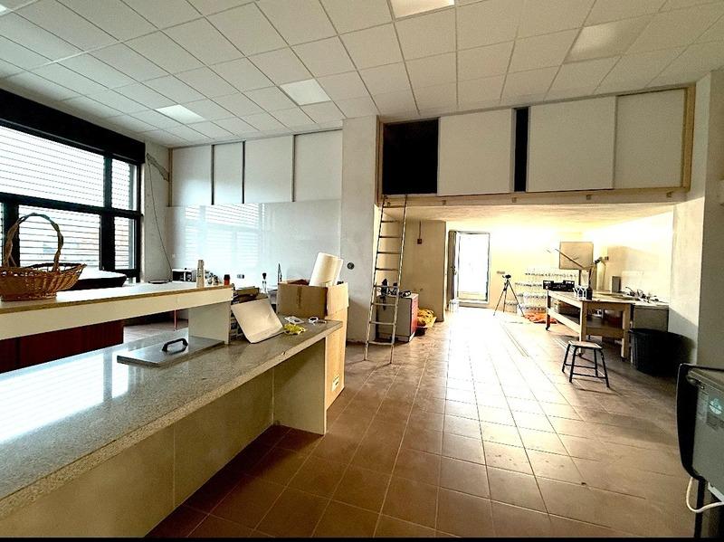 Propriété - 869 m² - 22 pièces