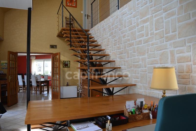 Maison - 262 m² - 8 pièces