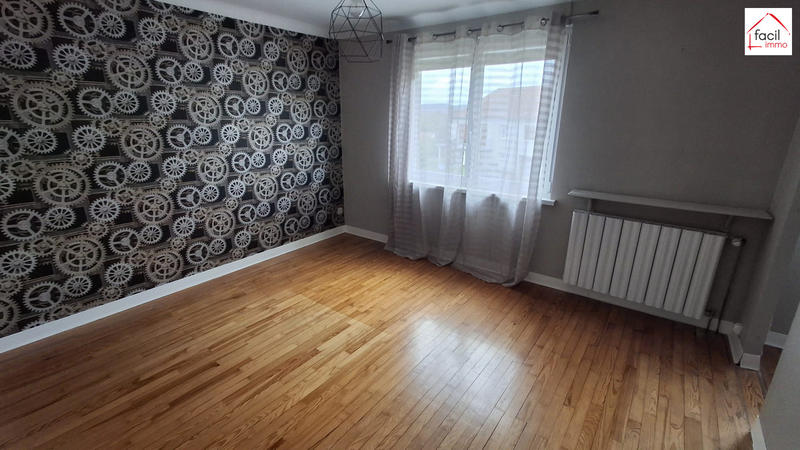 Maison - 136 m² - 8 pièces