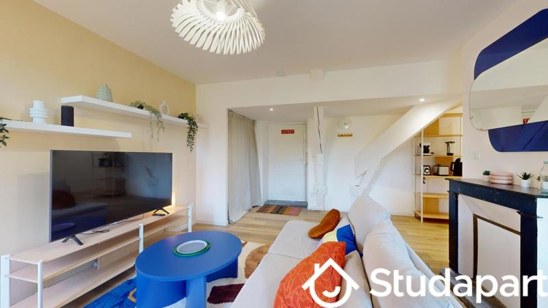 Chambre - 11 m² - 1 pièce