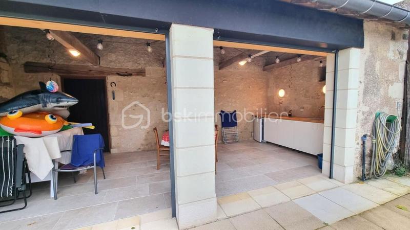 Maison - 225 m² - 8 pièces