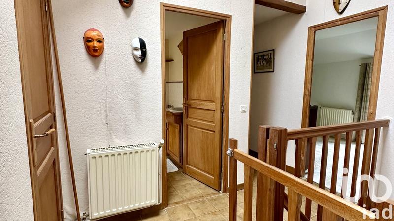 Maison - 177 m² - 7 pièces