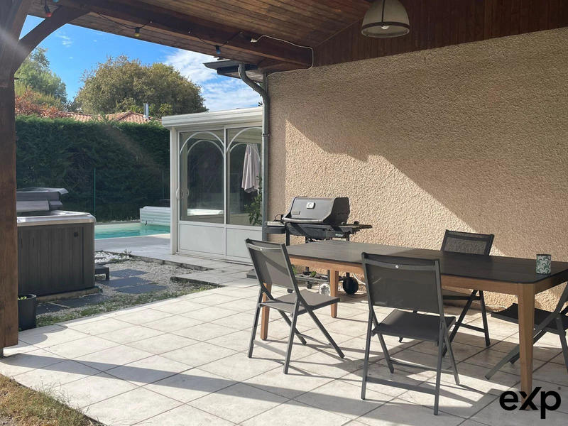 Maison - 162 m² - 6 pièces