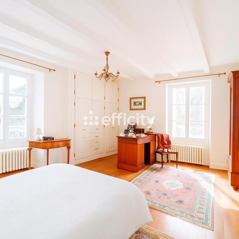 Maison bourgeoise - 210 m² - 10 pièces