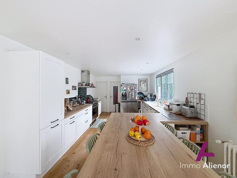 Maison ancienne - 215 m² - 8 pièces