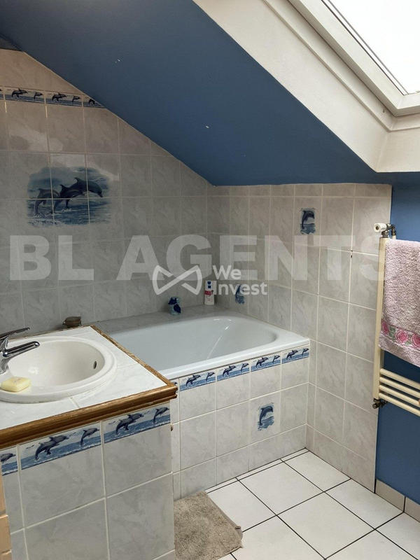 Maison - 99 m² - 4 pièces