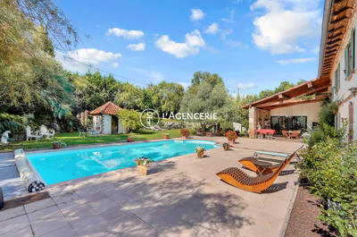 Ferme - 455 m² - 9 pièces