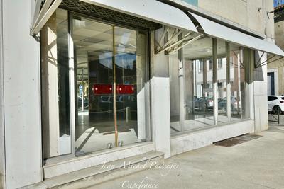 Local commercial - 70 m² - 3 pièces