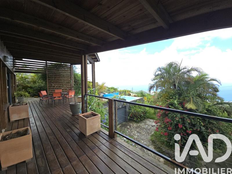 Maison - 181 m² - 5 pièces