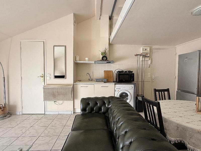 Studio - 30 m² - 1 pièce