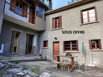 Maison - 170 m² - 8 pièces