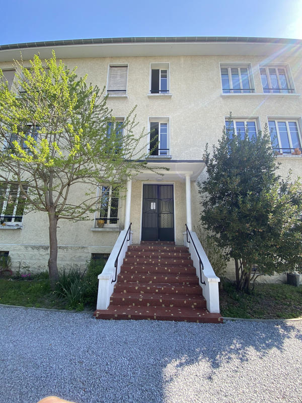 Appartement - 120 m² - 5 pièces