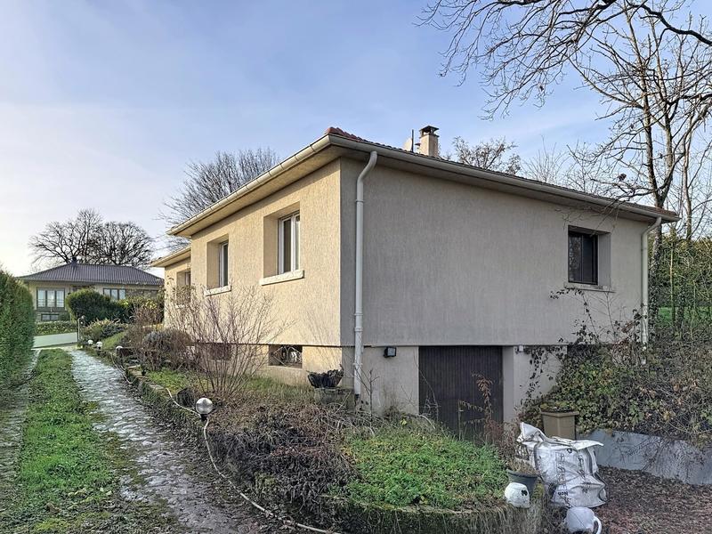 Maison - 93 m² - 4 pièces