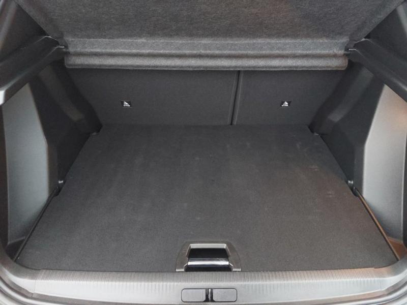 Peugeot 2008 II 100 ch Allure pack navigation / vision 6594km