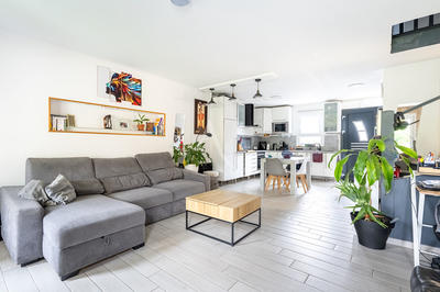 Maison - 82 m² - 5 pièces