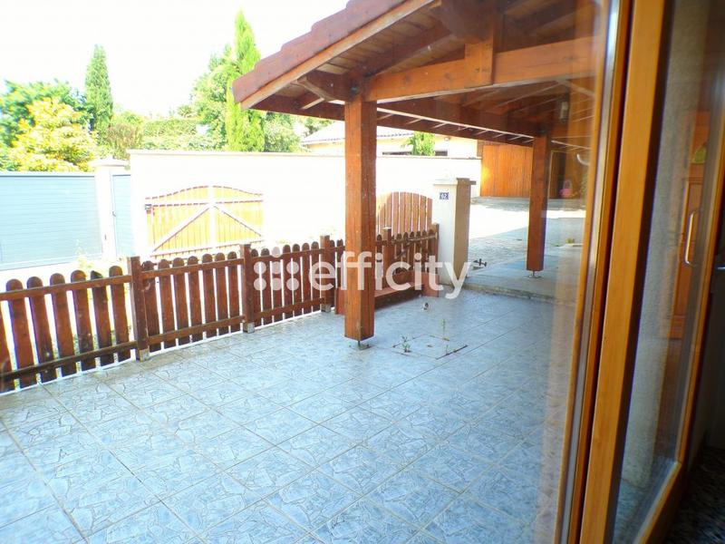 Maison - 176 m² - 8 pièces