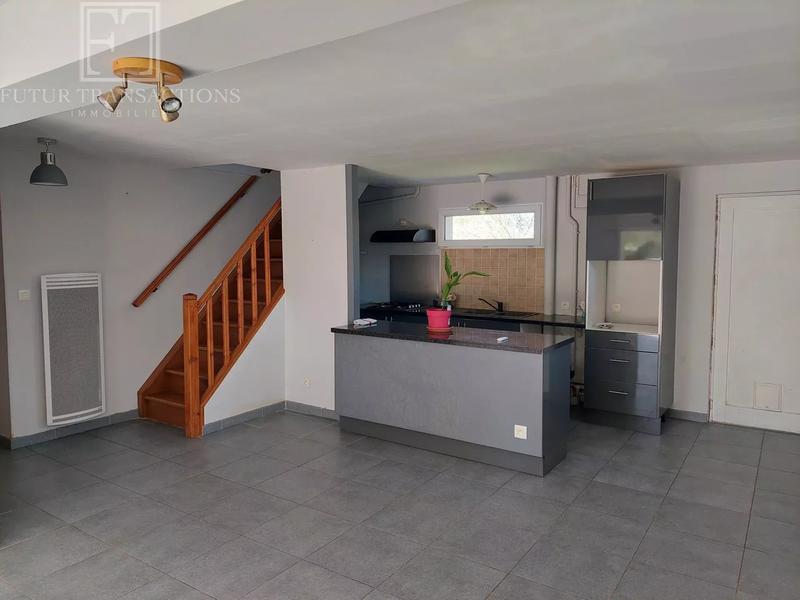 Maison - 227 m² - 12 pièces