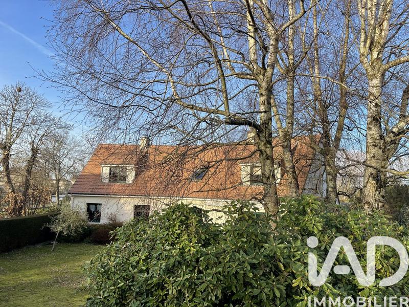 Maison - 189 m² - 8 pièces