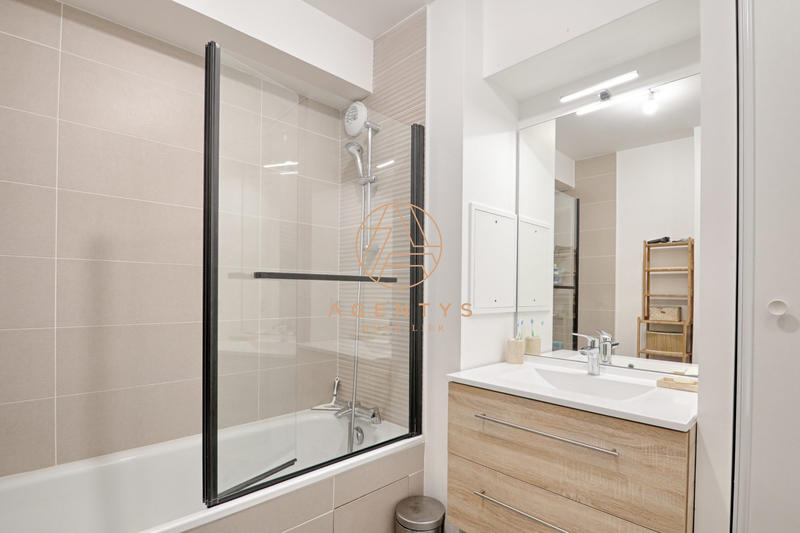 Appartement - 65 m² - 3 pièces