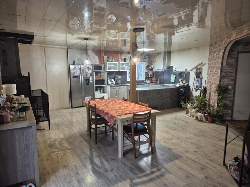 Propriété - 98 m² - 3 pièces