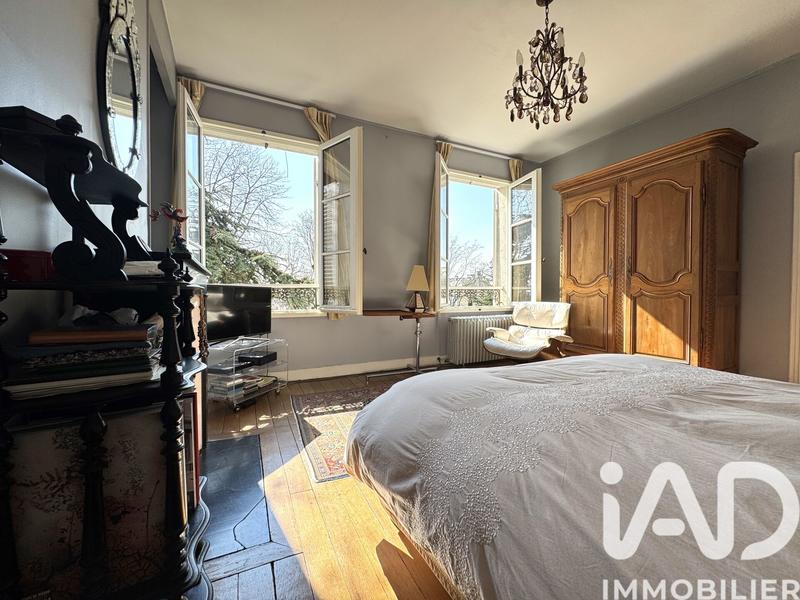 Maison - 352 m² - 10 pièces