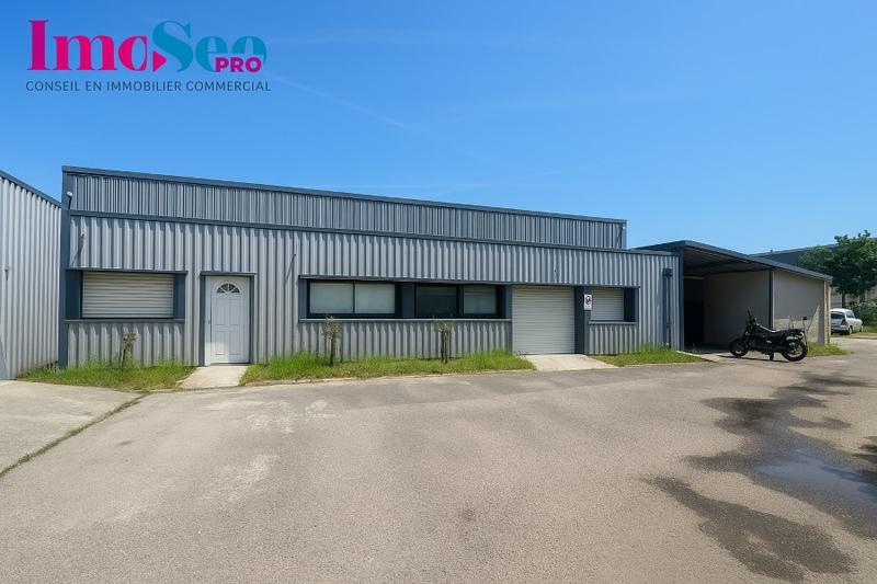 Local d'activité / Entrepôt - 70 m²