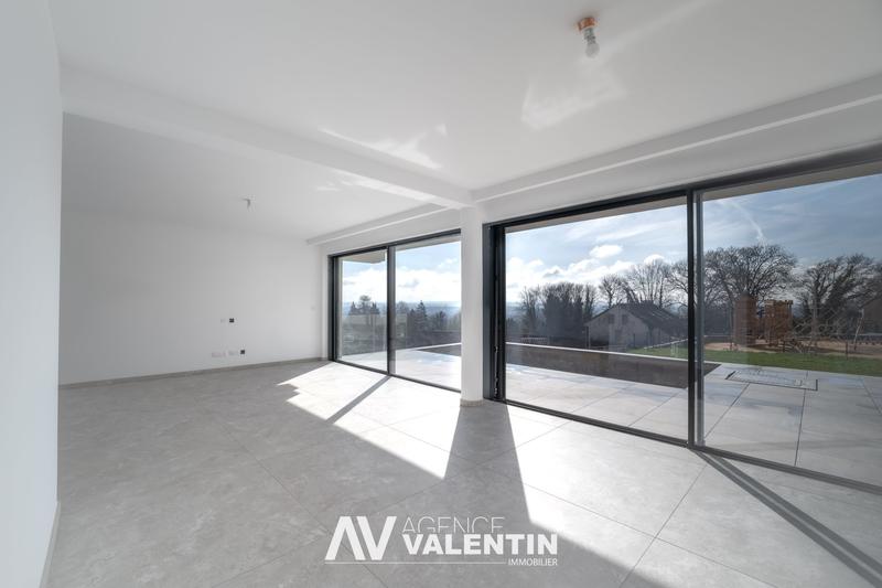 Maison - 180 m² - 6 pièces