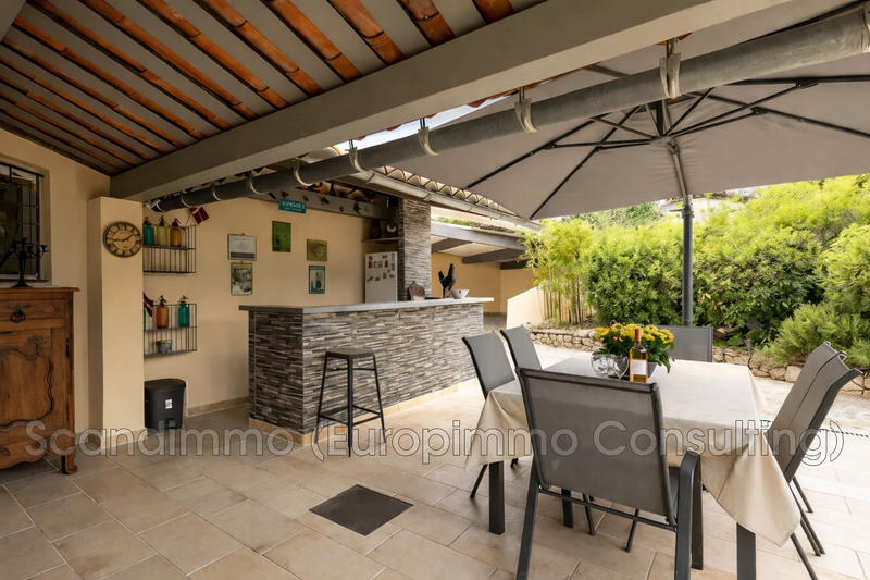 Maison - 101 m² - 5 pièces