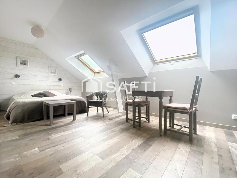 Maison - 192 m² - 8 pièces