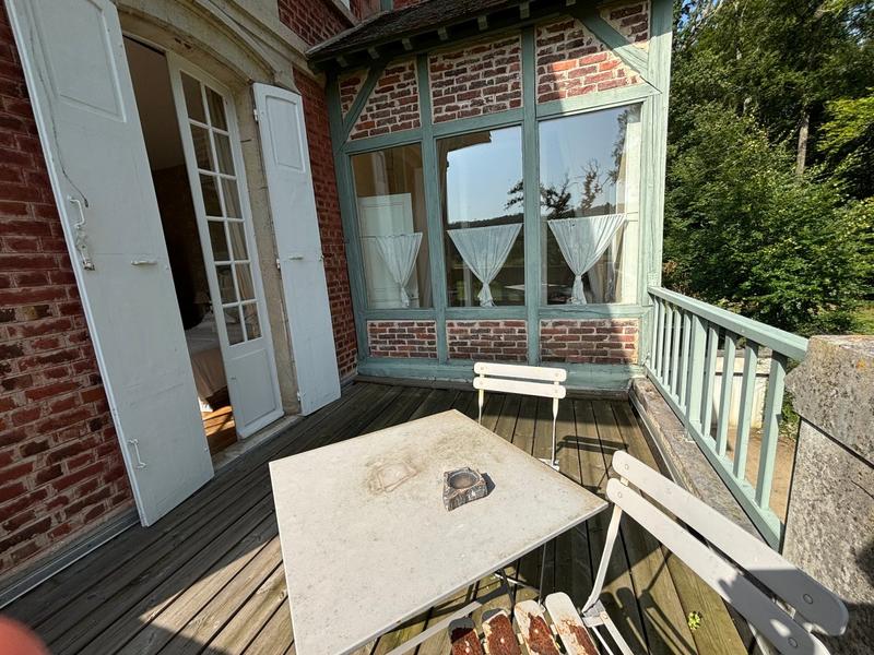 Maison de maîtres - 330 m² - 11 pièces