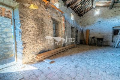 Maison - 87 m² - 5 pièces