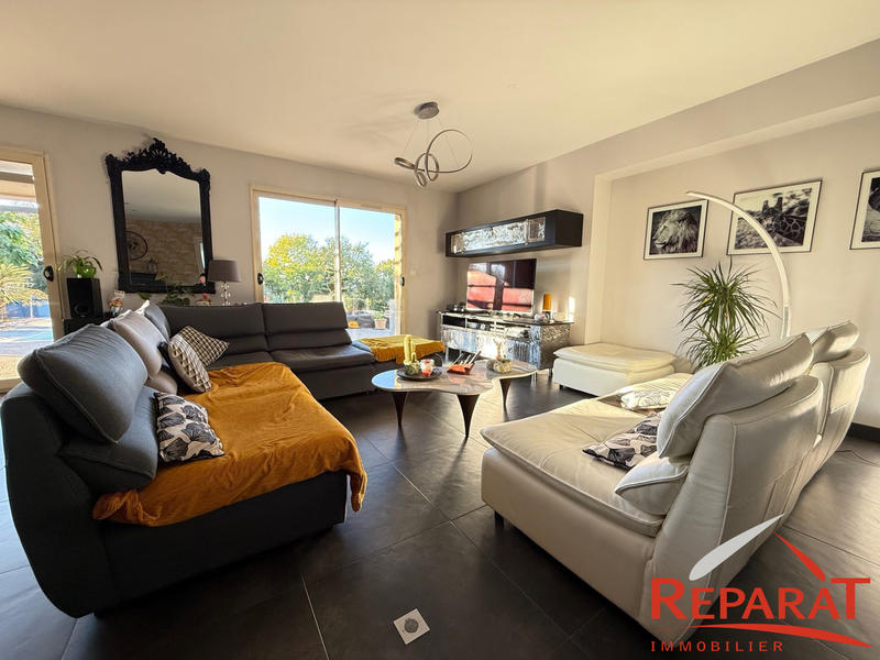 Maison - 141 m² - 5 pièces