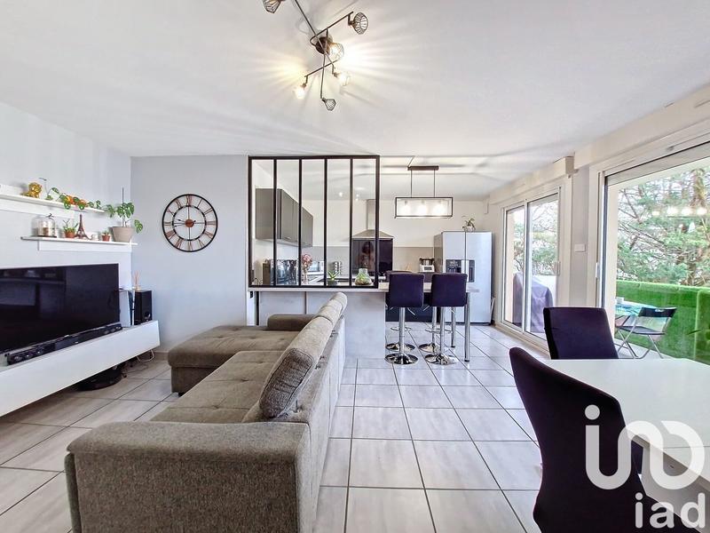 Appartement - 81 m² - 3 pièces