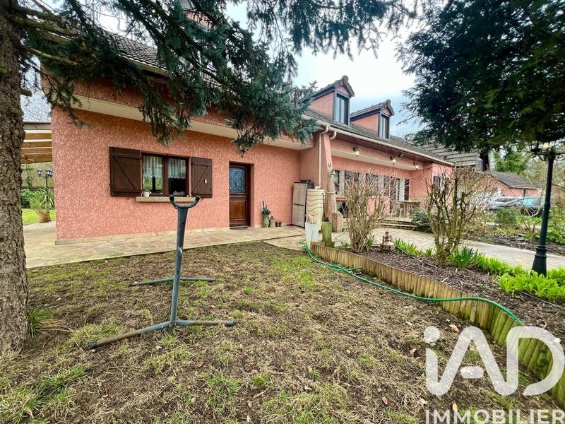 Maison - 177 m² - 8 pièces