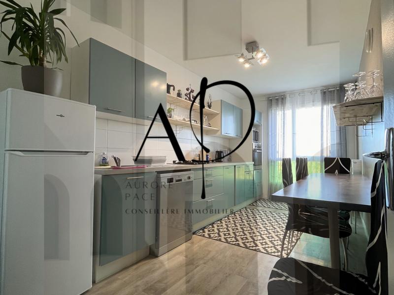 Appartement - 100 m² - 4 pièces