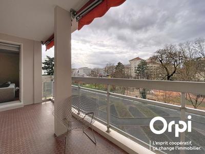 Appartement - 108 m² - 4 pièces