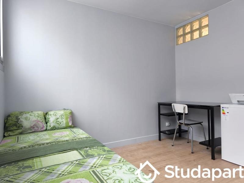 Chambre - 11 m² - 1 pièce